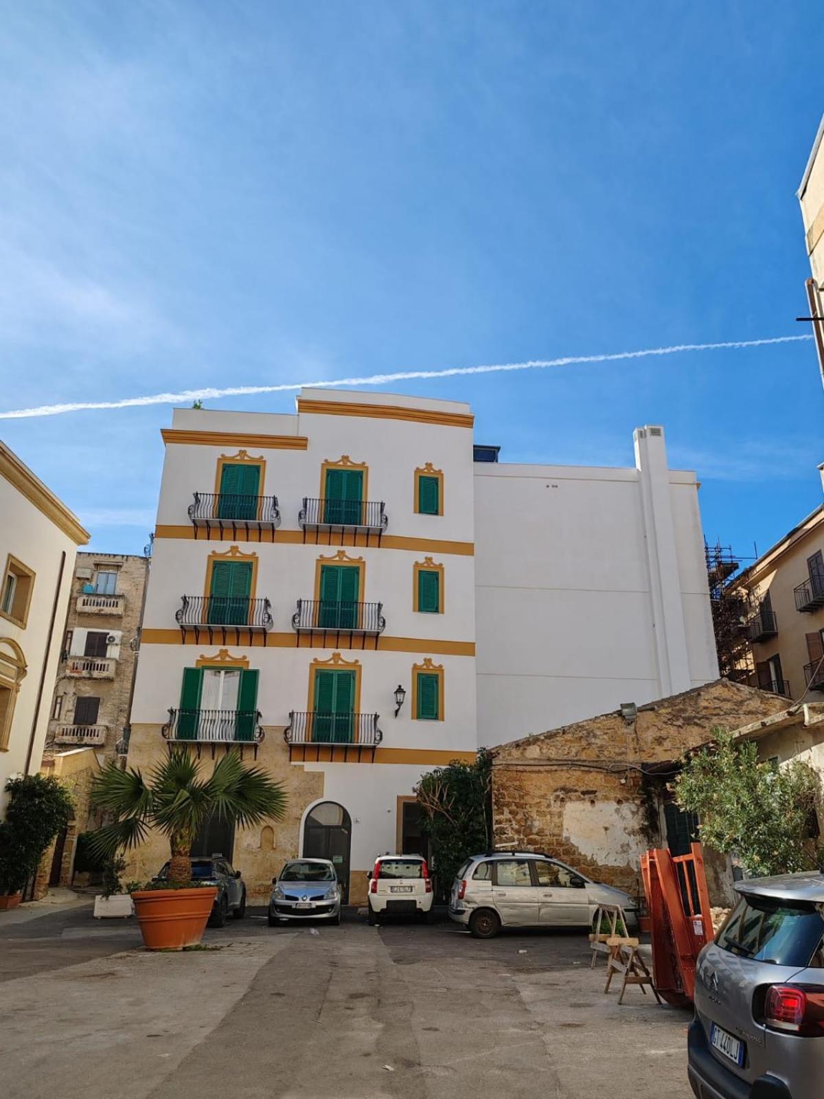 Lily Apartments Palermo Esterno foto